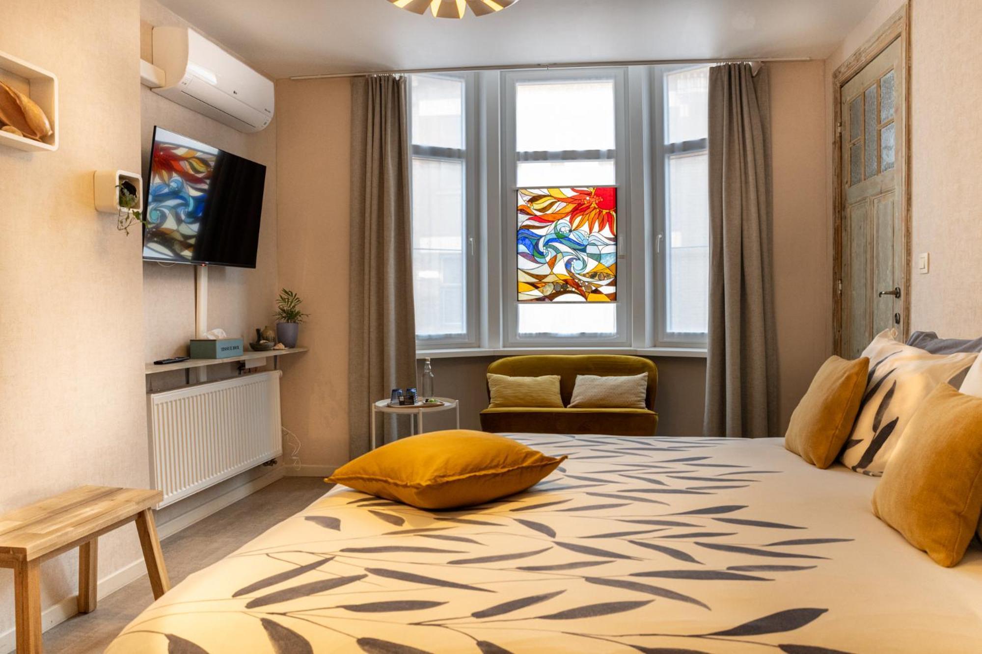 Double Room with Private Bathroom,1520772916:JPEG