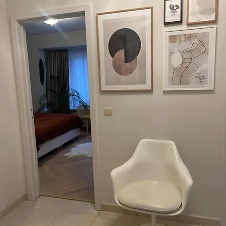 Logies One Room-2